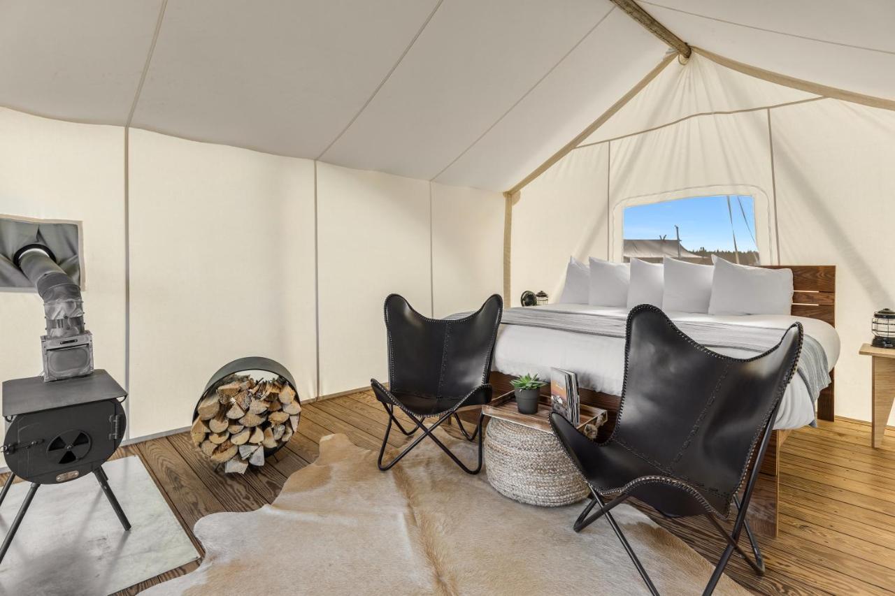 Under Canvas Вест-Йеллоустоун Екстер'єр фото