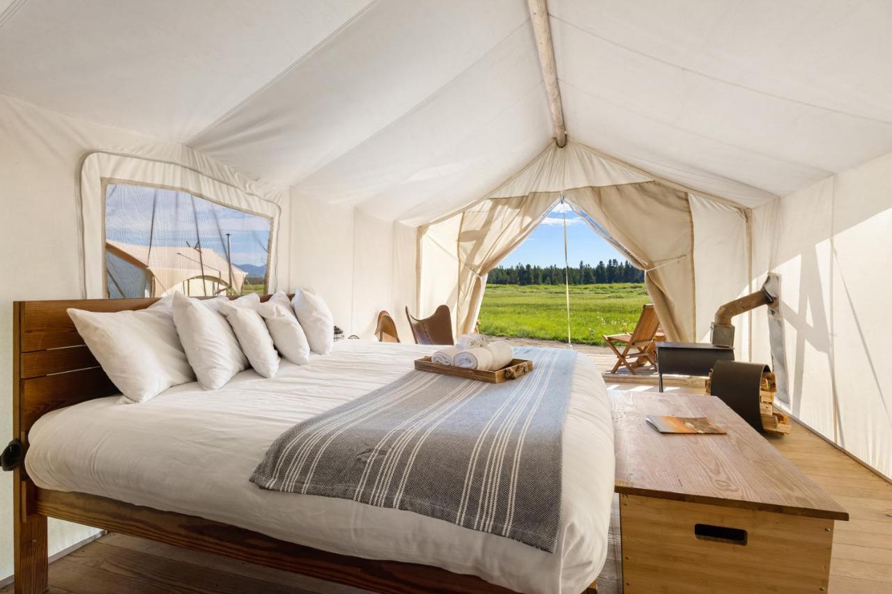 Under Canvas Вест-Йеллоустоун Екстер'єр фото