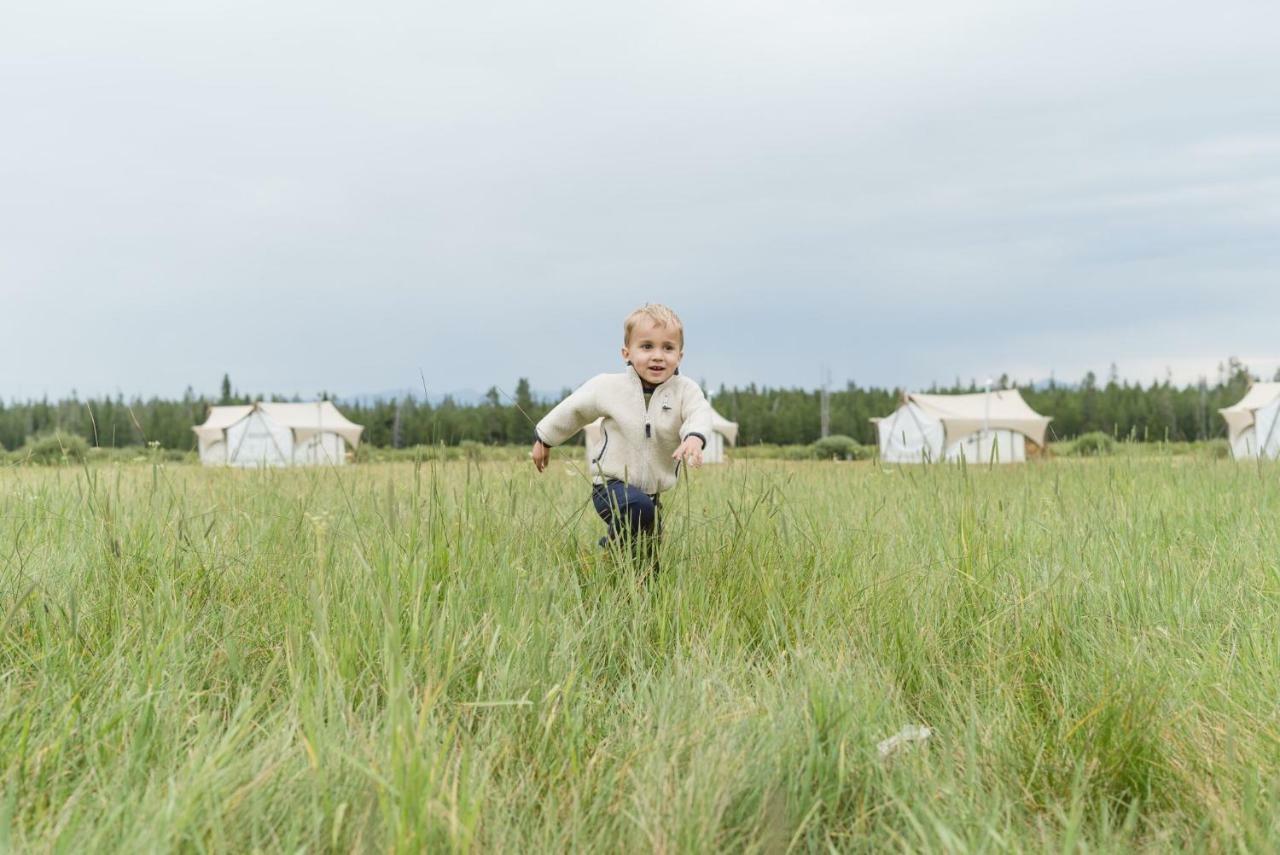 Under Canvas Вест-Йеллоустоун Екстер'єр фото